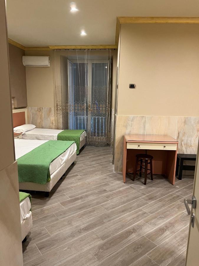 Hotel Iris Naples Exterior photo